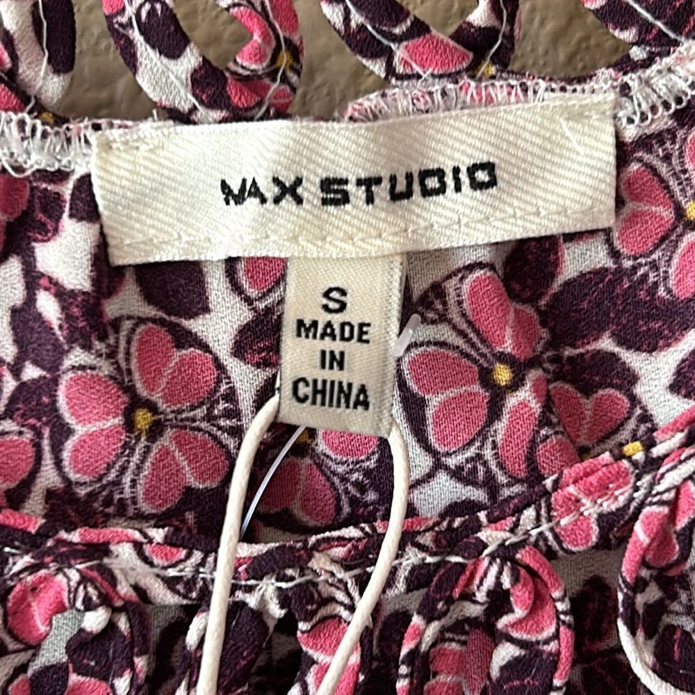 NEW Max Studio Floral Tank Top - Picture 4 of 6